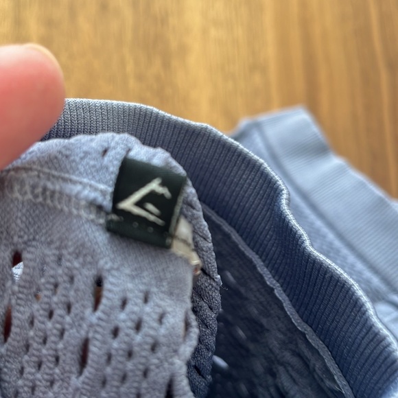 NWOT GYM SHARK
Style: ATHLETIC LEGGINGS - Picture 9 of 9